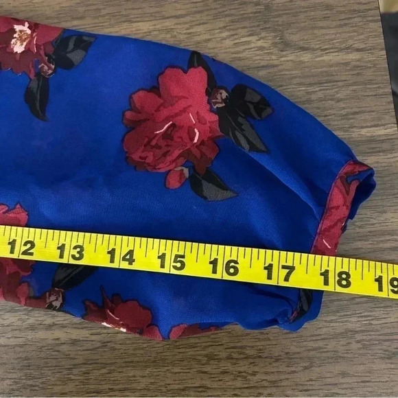 Dynamite floral flowy blouse XS - Picture 11 of 11